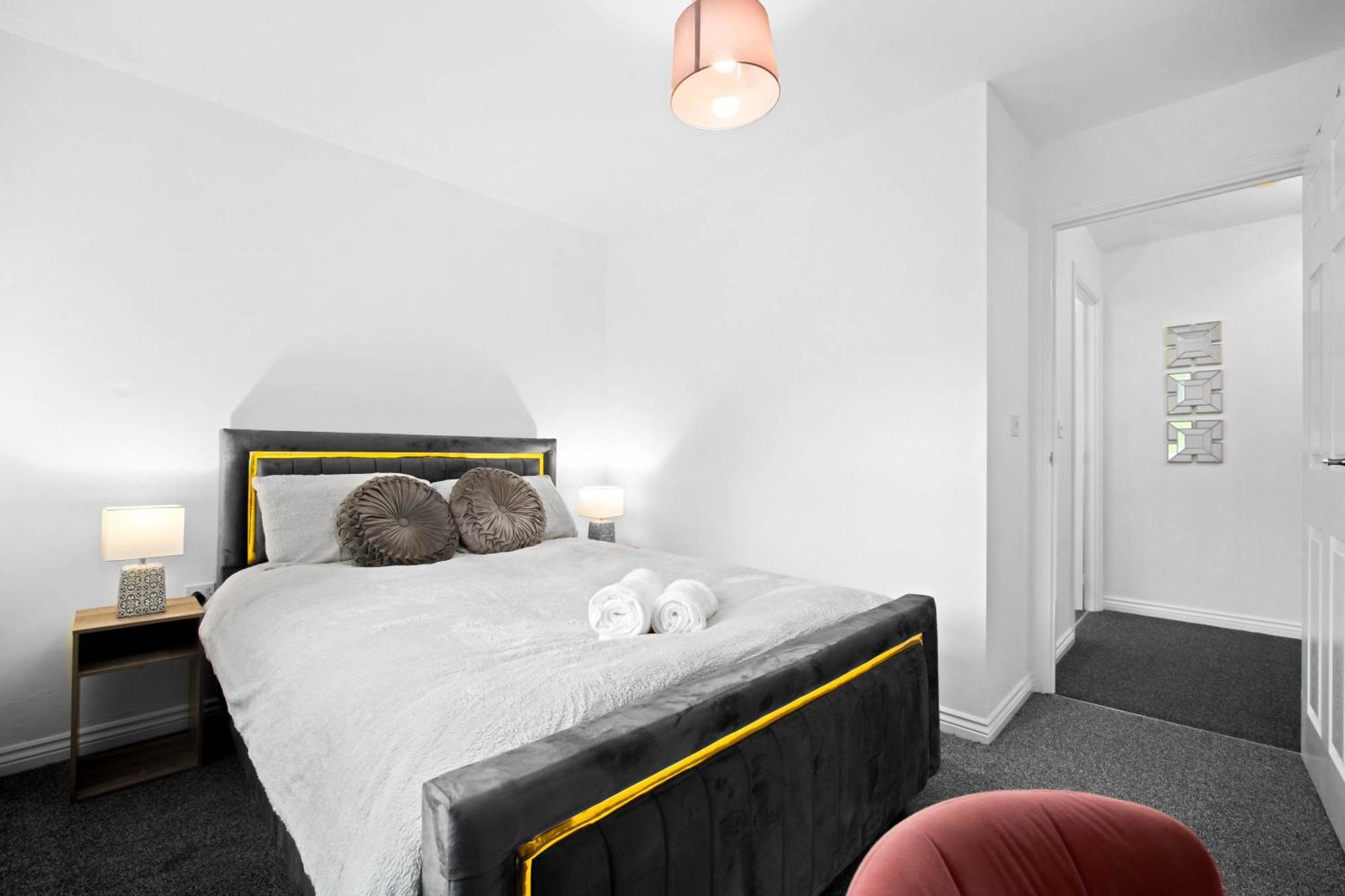 Harmony House 3 Bedroom New Build For Families, Contractors, Black Country Museum Sleeps 6 Tipton Eksteriør bilde