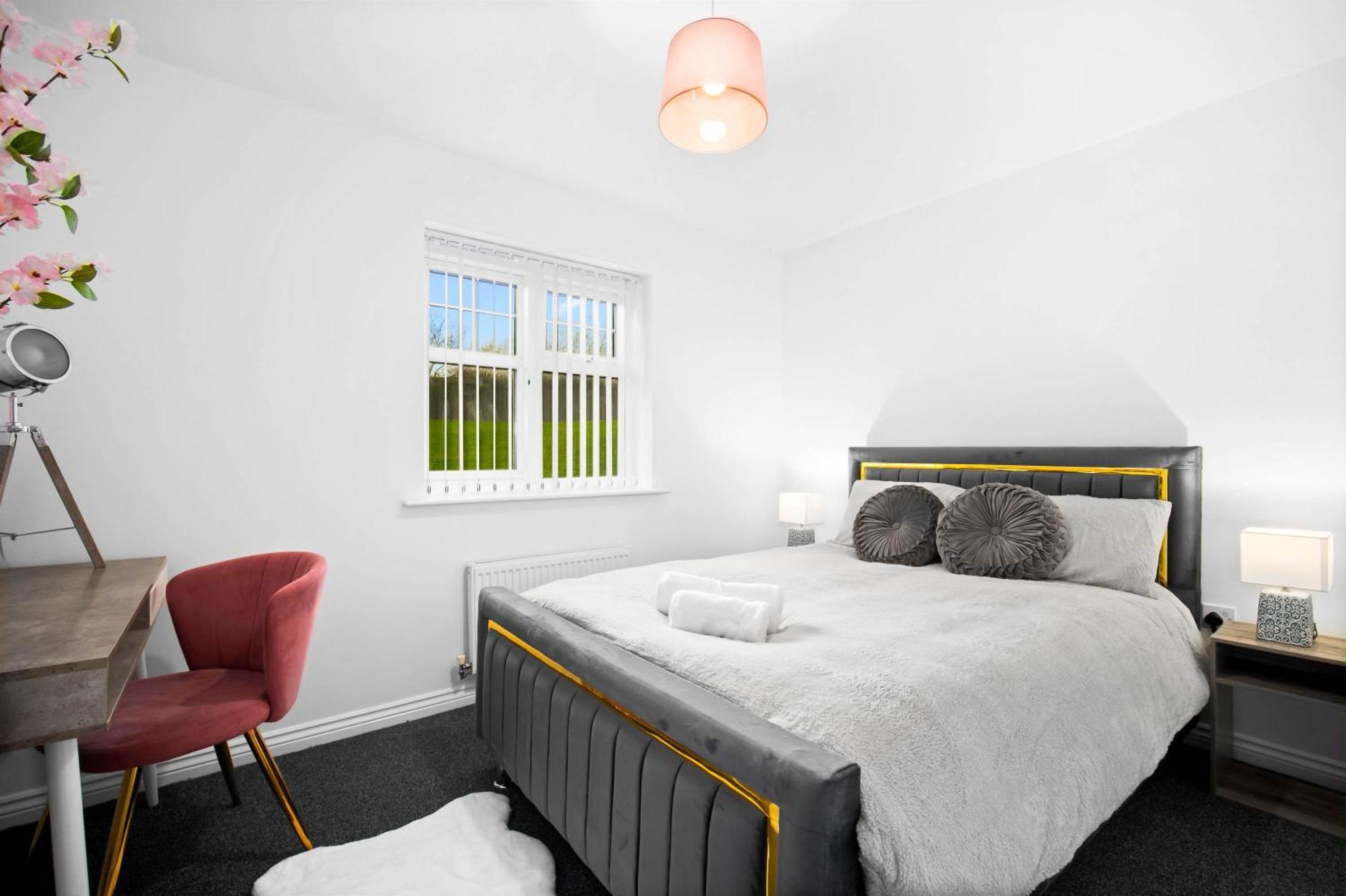 Harmony House 3 Bedroom New Build For Families, Contractors, Black Country Museum Sleeps 6 Tipton Eksteriør bilde