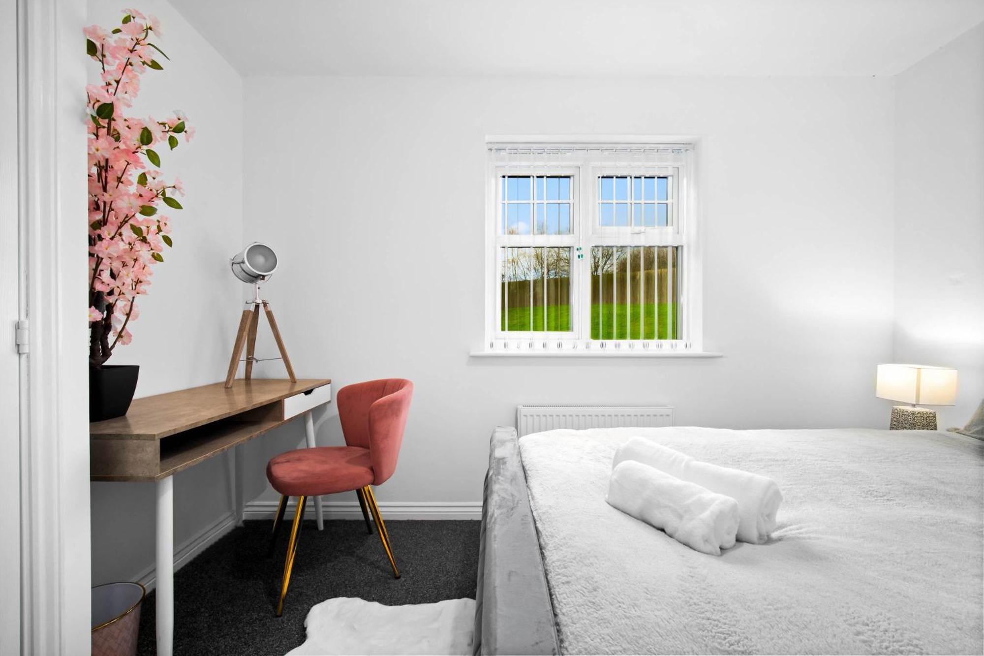 Harmony House 3 Bedroom New Build For Families, Contractors, Black Country Museum Sleeps 6 Tipton Eksteriør bilde