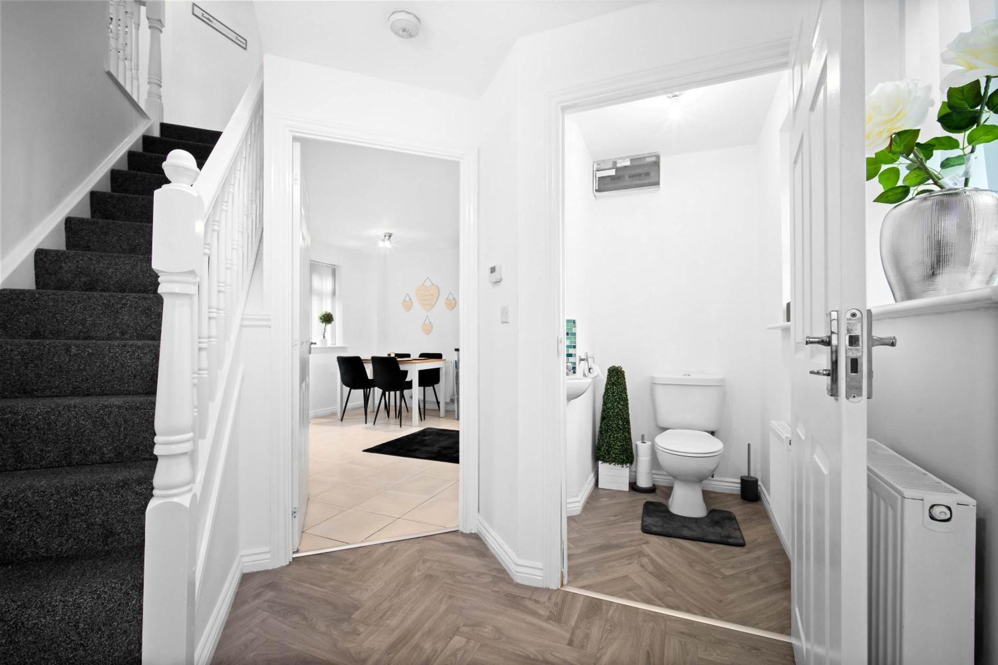 Harmony House 3 Bedroom New Build For Families, Contractors, Black Country Museum Sleeps 6 Tipton Eksteriør bilde